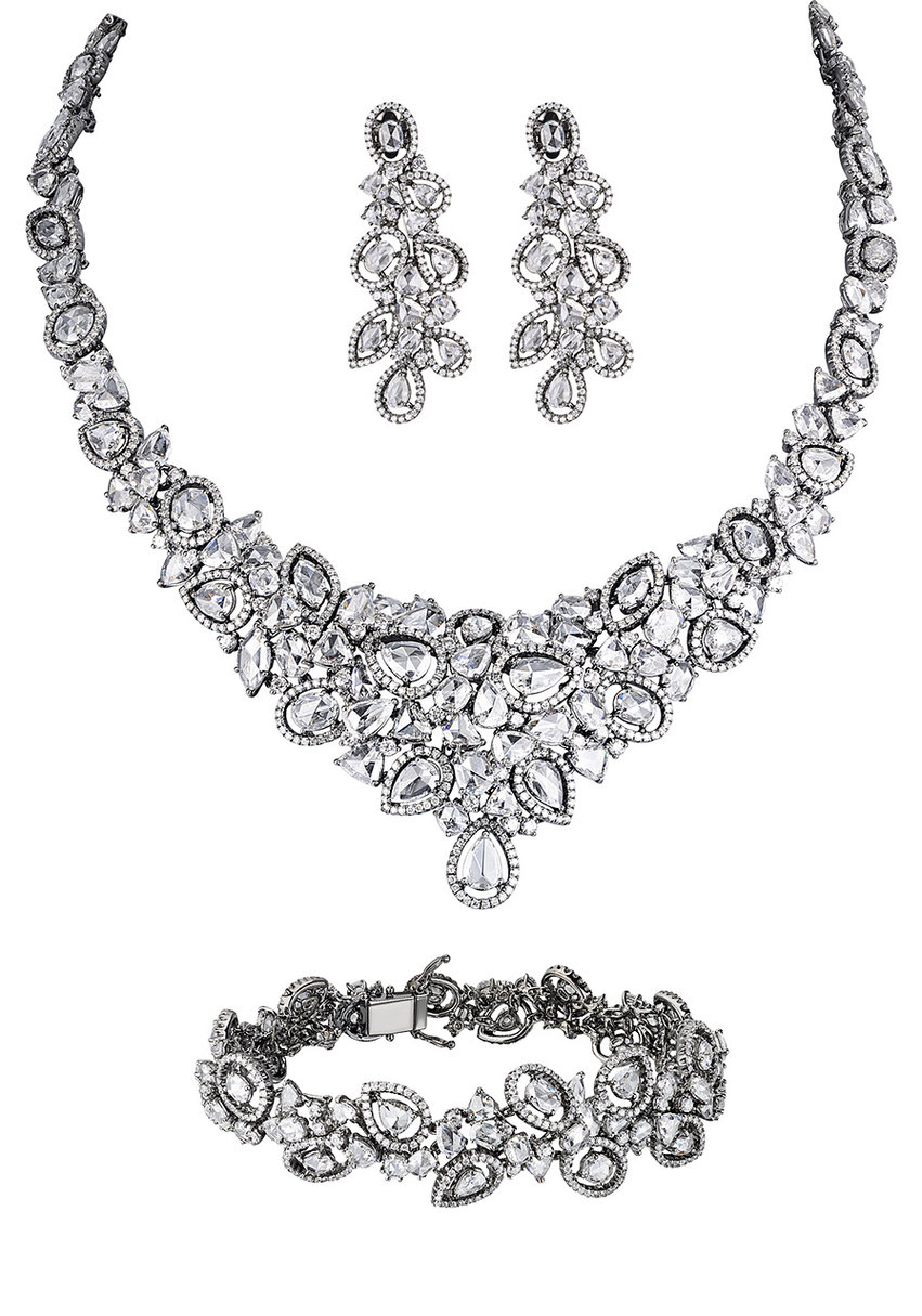 Комплект с бриллиантами 54.0 ct. ожерелье, браслет, серьги (14926) купить в Москве, выгодная цена - ломбард на Кутузовском