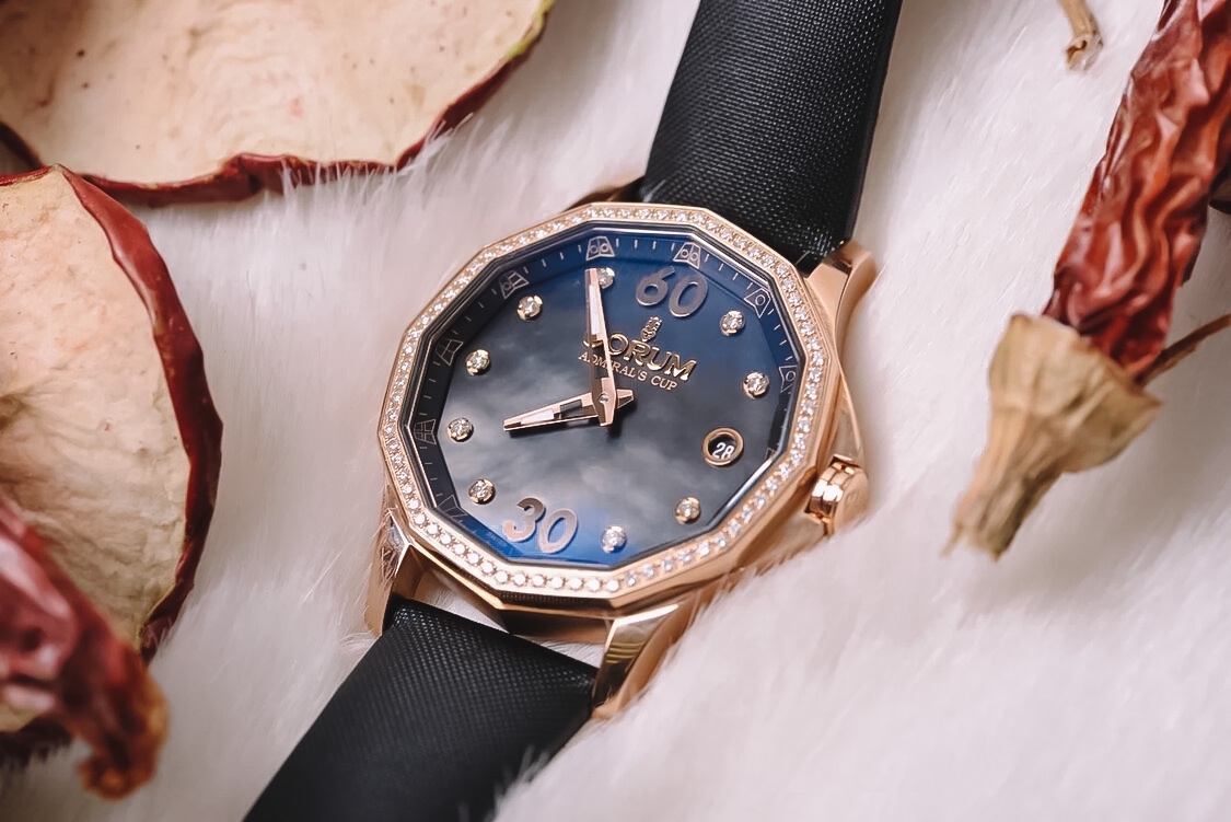 Часы Corum Admiral's Cup Legend 38 082.101.85/0041 (8603) купить