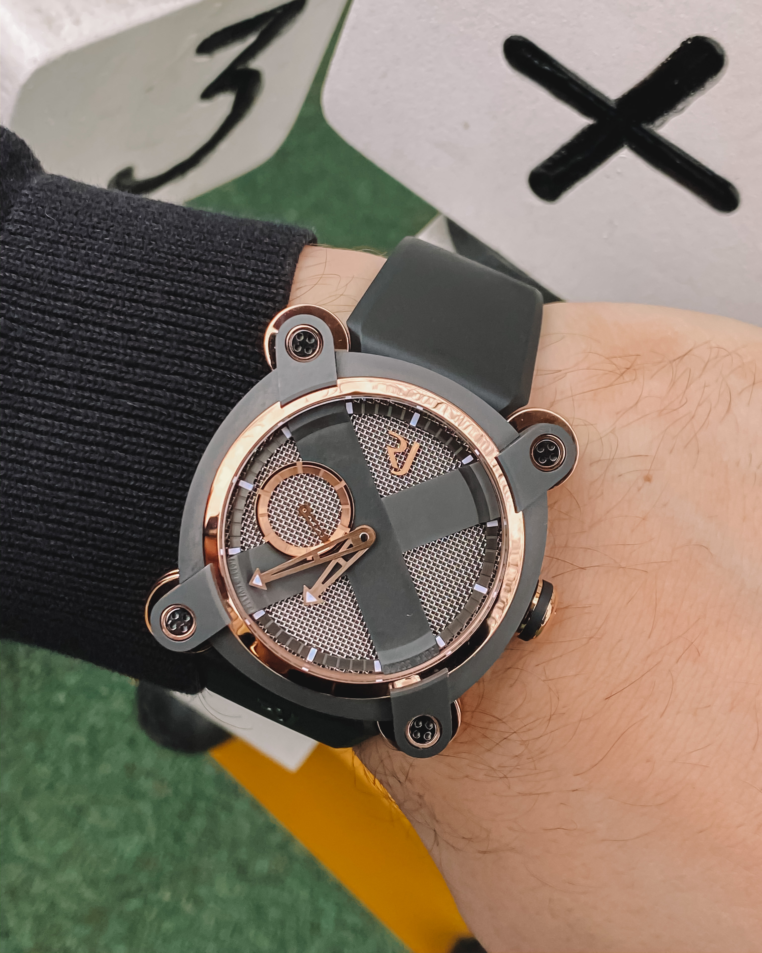 M ch. Romain Jerome Moon Invader. Часы Romain Jerome Moon Invader. Romain Jerome - Moon Invader Chronograph. Romain Jerome Moon Invader watch.