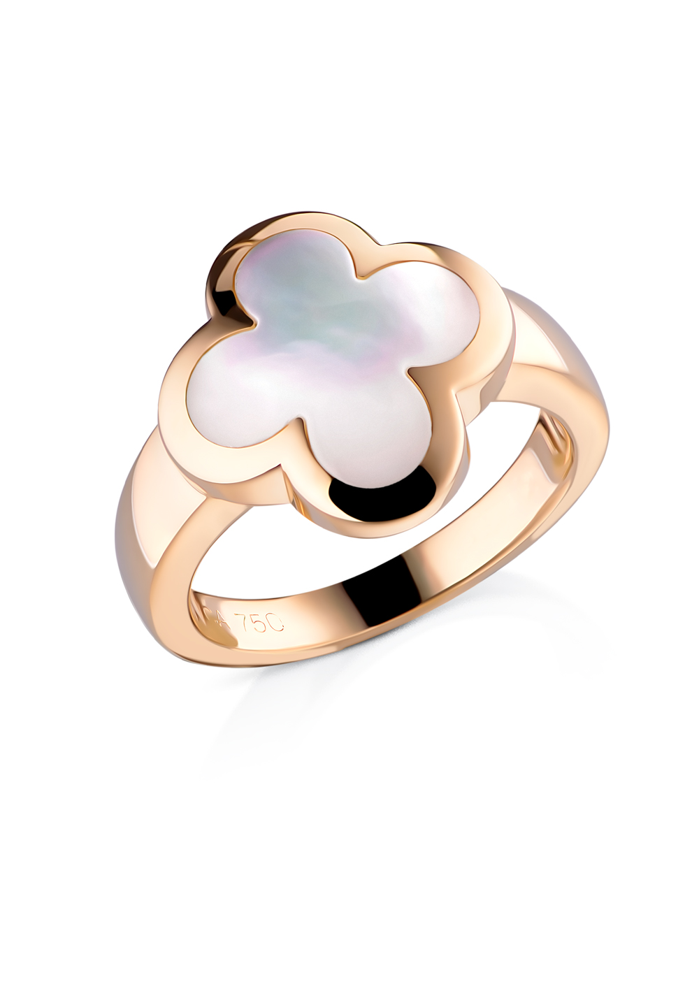 Van cleef & arpels alhambra ring hot sale