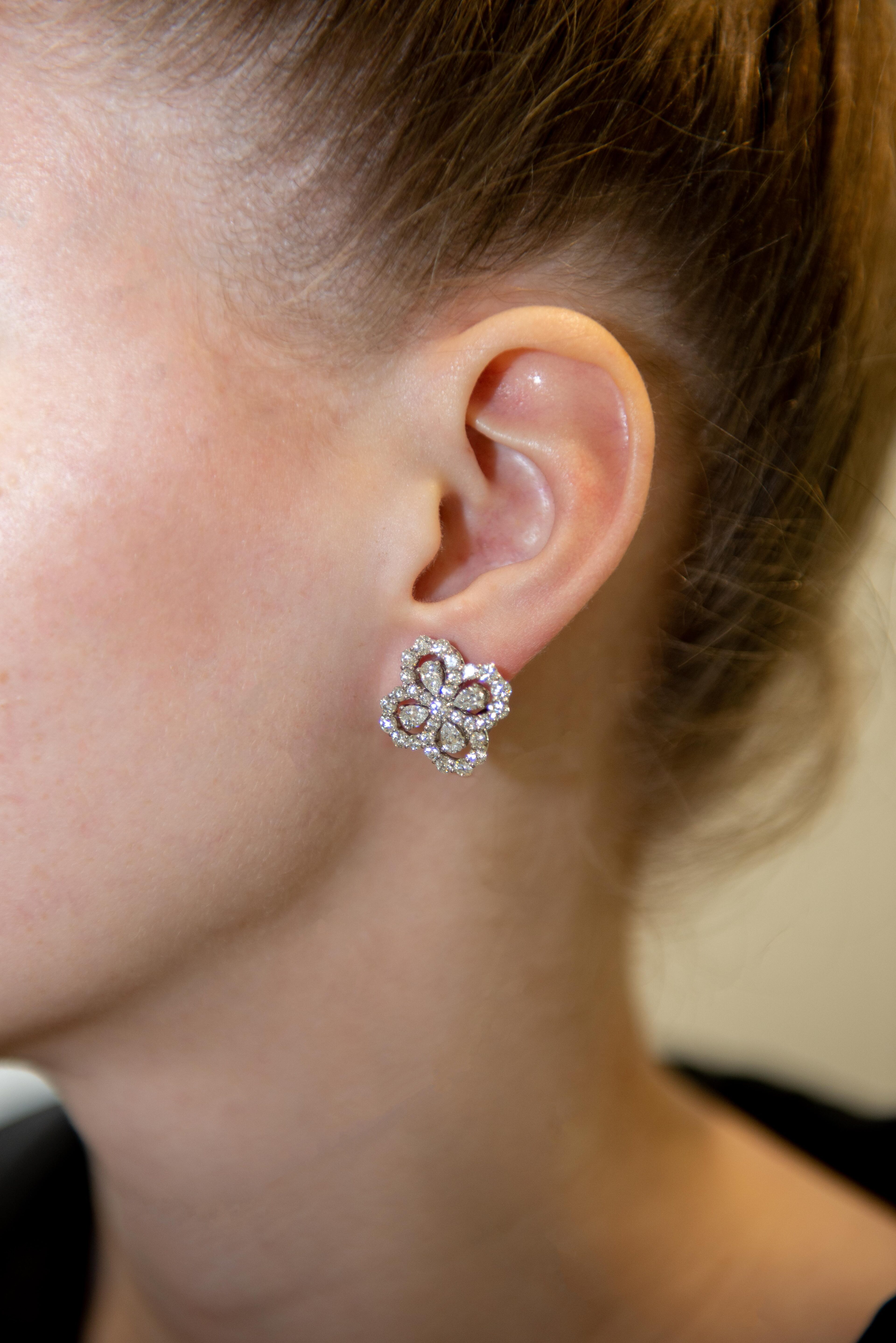 Harry Winston Diamond Loop Full Motif Diamond Earrings EADPRPMEL4C 33767