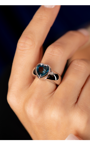 Кольцо Piaget London Blue Topaz White Gold Heart (37548) №2