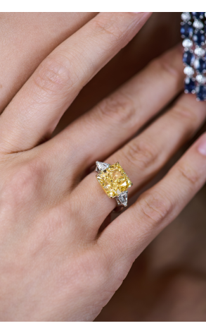 Кольцо GIA 7,01 ct Natural Fancy Light Yellow/VS1 Radiant Cut Diamond (40477) №3