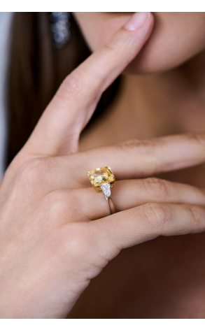 Кольцо GIA 7,01 ct Natural Fancy Light Yellow/VS1 Radiant Cut Diamond (40477) №4