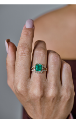 Кольцо  с изумрудом 2,40 ct Light Bluish Green/SI1 и бриллиантами (42620) №3