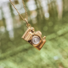 Подвеска Tiffany & Co Yellow Gold and Diamond Camera Pendant (19612) №6