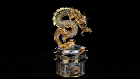 Часы-автоматон с драконом от Parmigiani