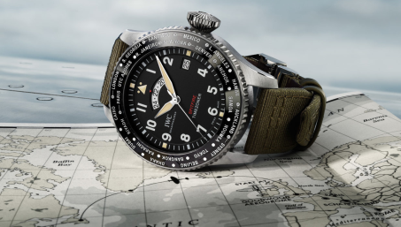 IWC празднует взлёт Silver Spitfire