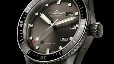 Часы Blancpain's Fifty Fathoms в новом исполнении с календарем